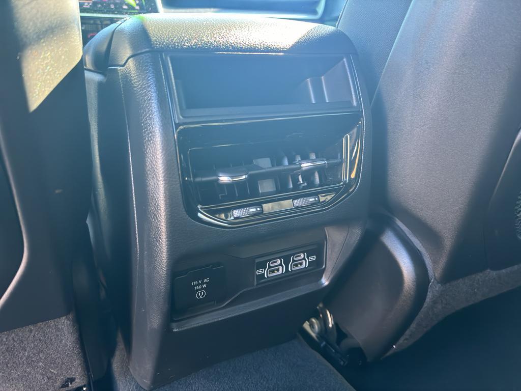 used 2024 Jeep Grand Cherokee car, priced at $31,434