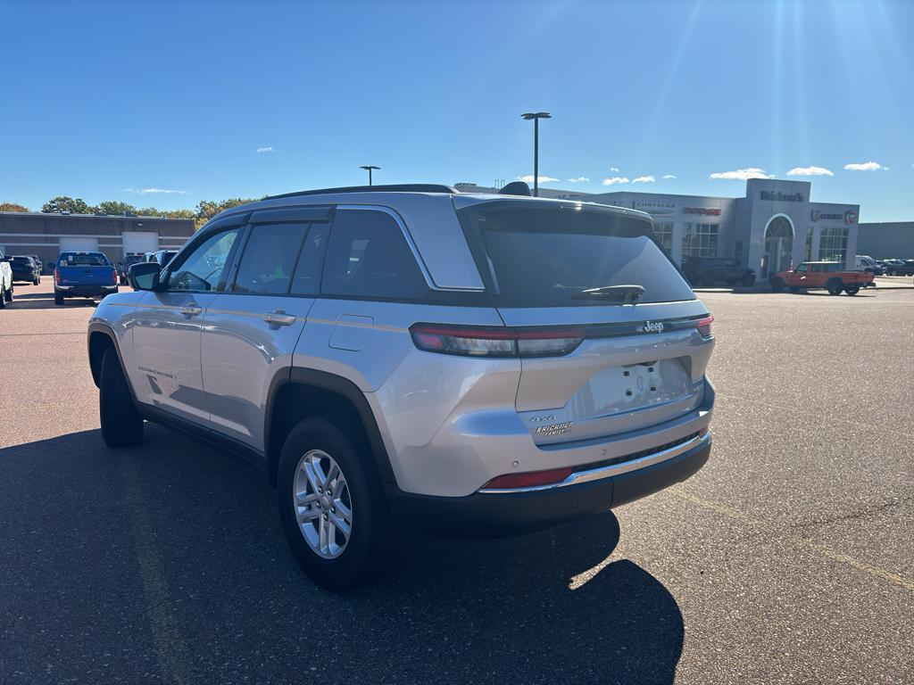 used 2024 Jeep Grand Cherokee car, priced at $31,434