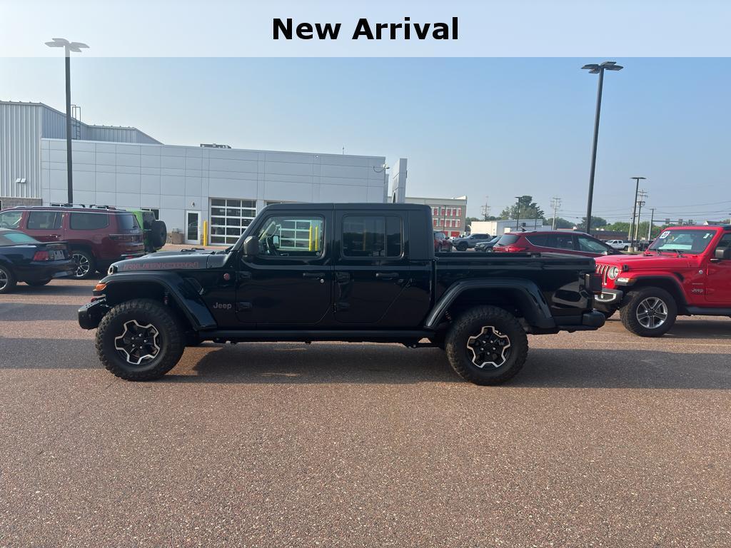 used 2021 Jeep Gladiator car, priced at $37,874