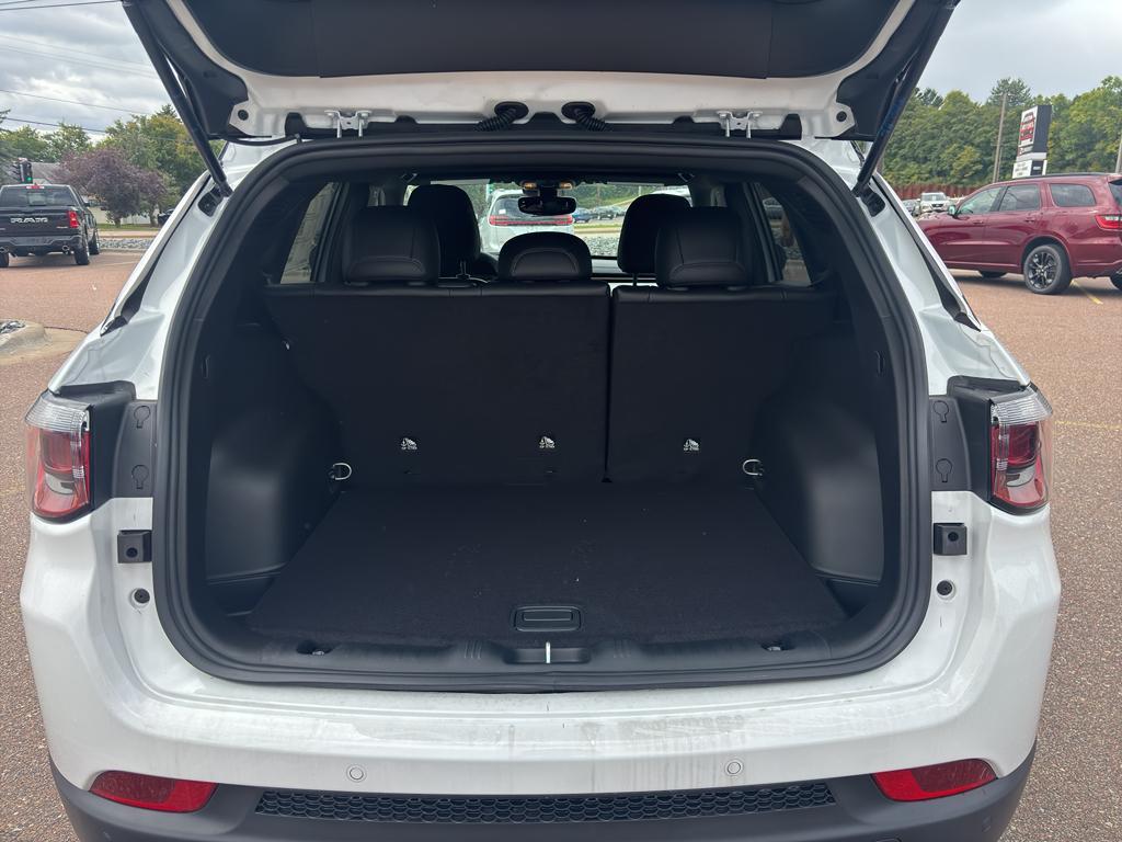 new 2025 Jeep Compass car, priced at $34,490