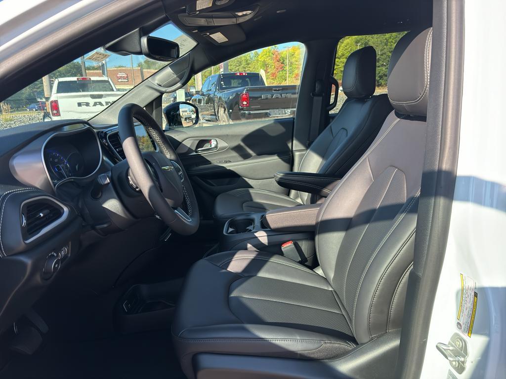 new 2026 Chrysler Pacifica car, priced at $47,455