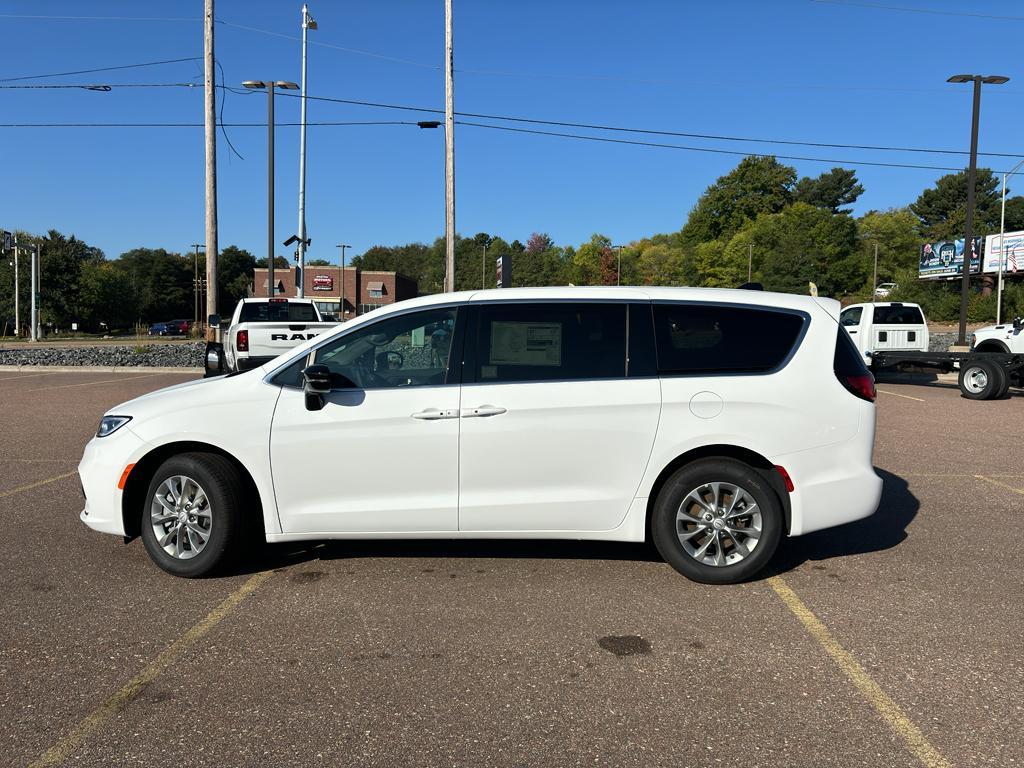 new 2026 Chrysler Pacifica car, priced at $47,455