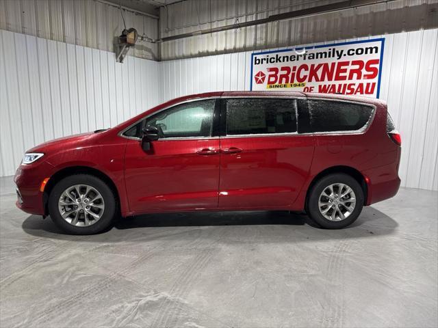 new 2024 Chrysler Pacifica car, priced at $48,555