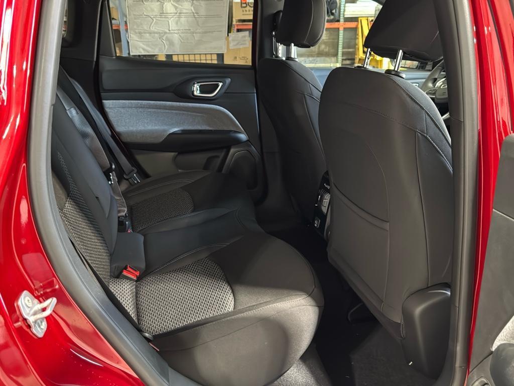 new 2025 Jeep Compass car, priced at $28,090