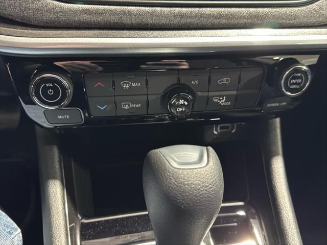 new 2025 Jeep Compass car, priced at $28,090