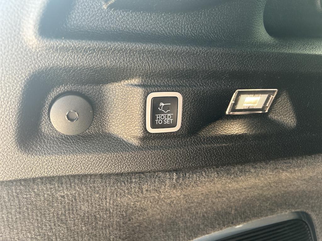 used 2022 Jeep Grand Cherokee L car, priced at $37,925