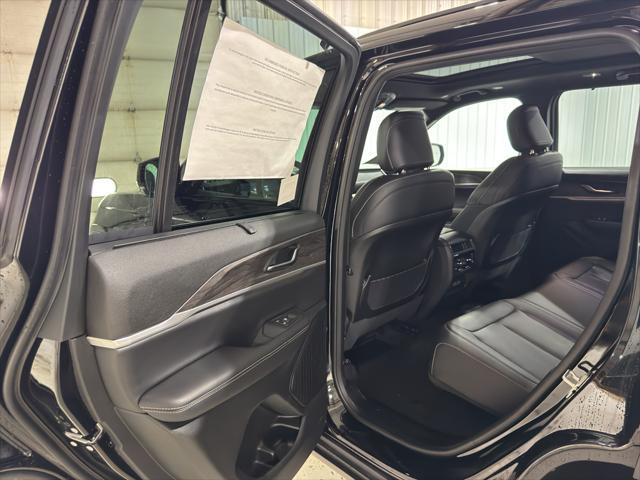 new 2025 Jeep Grand Cherokee car, priced at $56,655