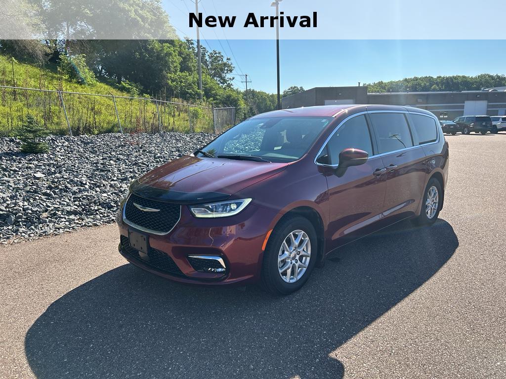 used 2023 Chrysler Pacifica car, priced at $25,478