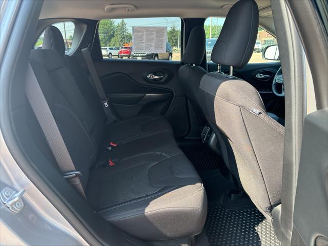 used 2019 Jeep Cherokee car, priced at $19,726