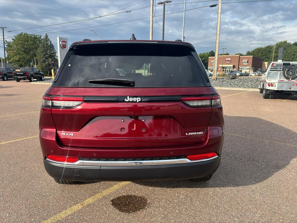new 2025 Jeep Grand Cherokee car, priced at $44,676