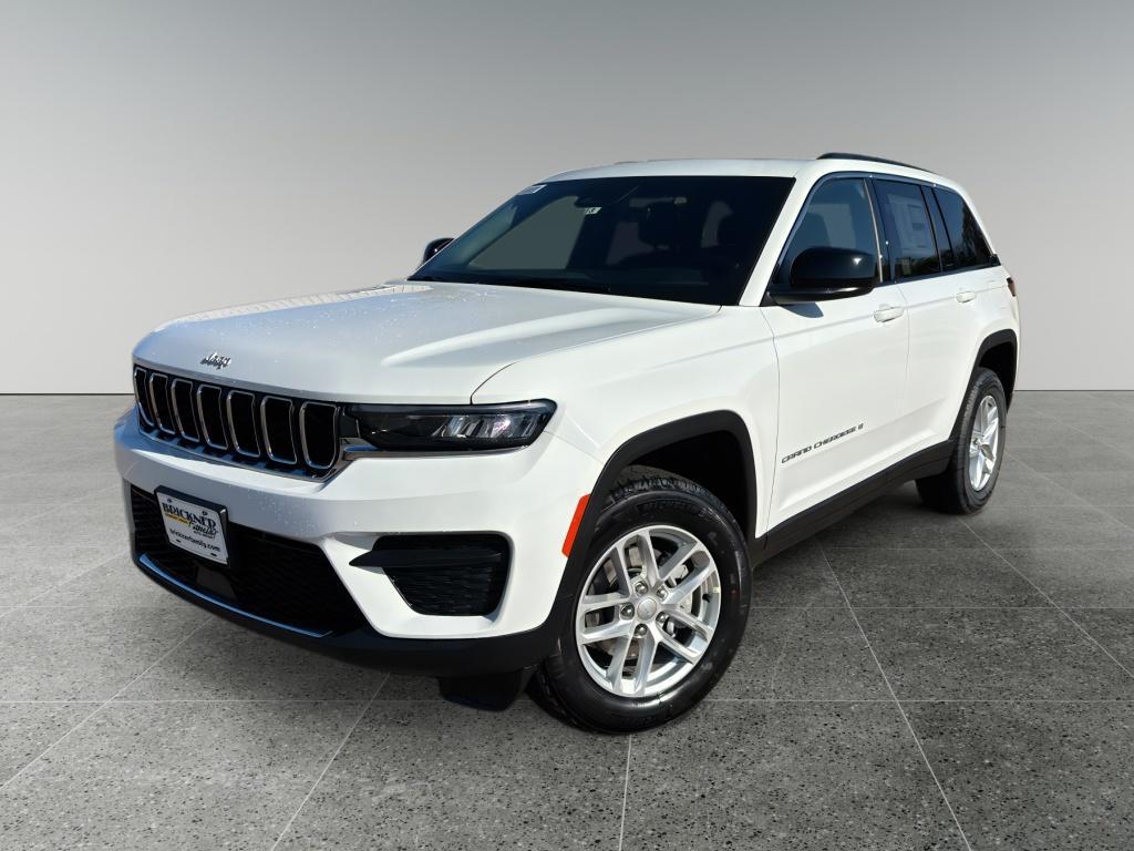 new 2025 Jeep Grand Cherokee car, priced at $44,140