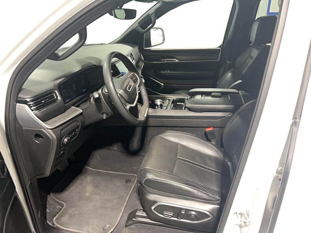 used 2023 Jeep Wagoneer L car