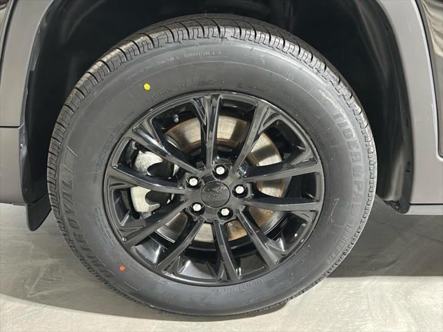 used 2023 Jeep Cherokee car, priced at $26,959