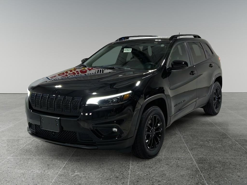 used 2023 Jeep Cherokee car, priced at $25,061