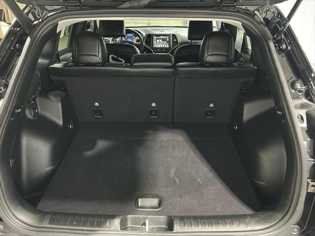 used 2023 Jeep Cherokee car, priced at $26,959