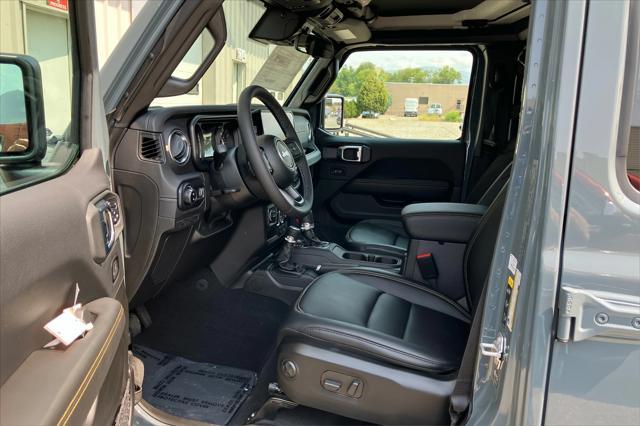 new 2025 Jeep Gladiator car, priced at $55,280
