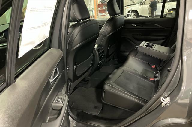 new 2025 Jeep Grand Cherokee car, priced at $41,495