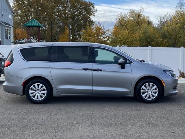 used 2019 Chrysler Pacifica car, priced at $17,916