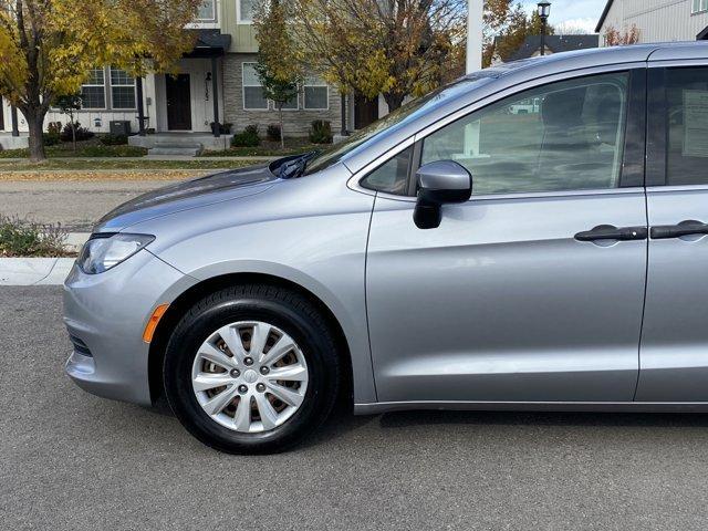 used 2019 Chrysler Pacifica car, priced at $17,916
