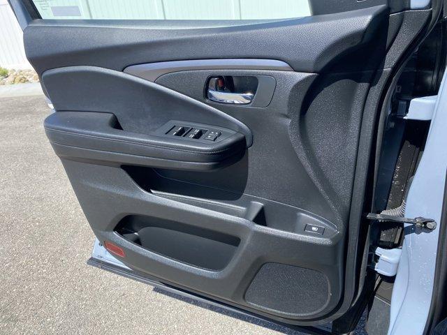 used 2022 Honda Pilot car, priced at $33,627