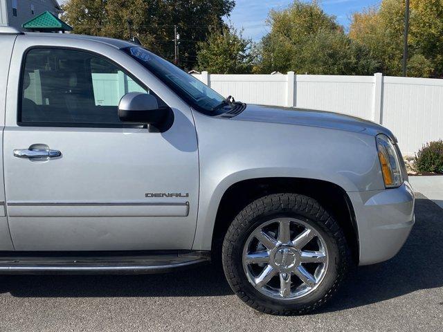 used 2013 GMC Yukon car, priced at $11,985