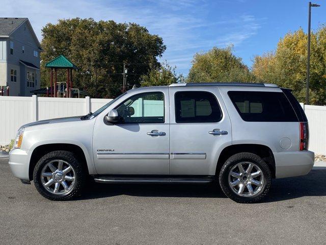 used 2013 GMC Yukon car, priced at $11,985