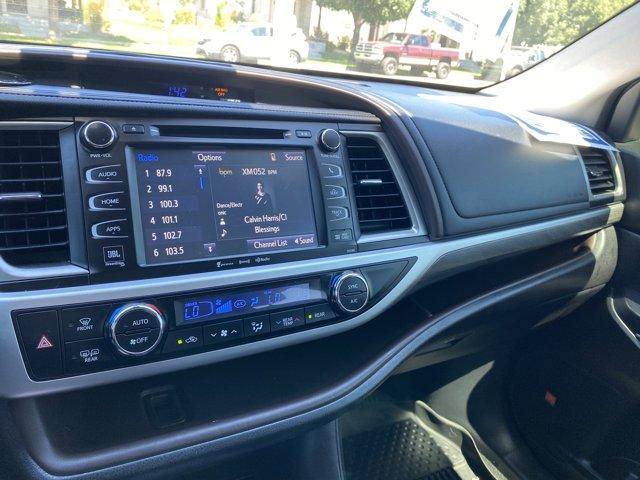 used 2018 Toyota Highlander Hybrid car, priced at $23,982