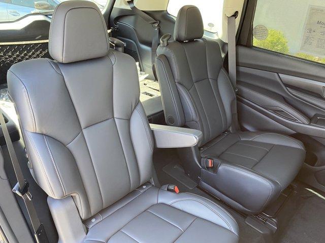 new 2025 Subaru Ascent car, priced at $49,922