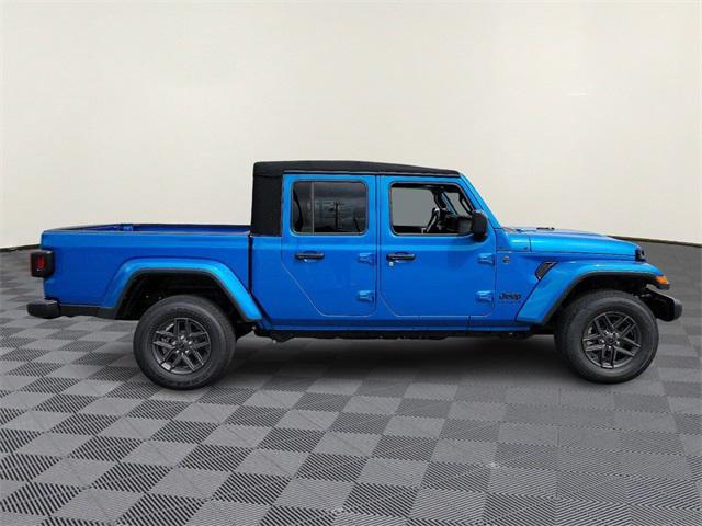 new 2024 Jeep Gladiator car, priced at $44,055