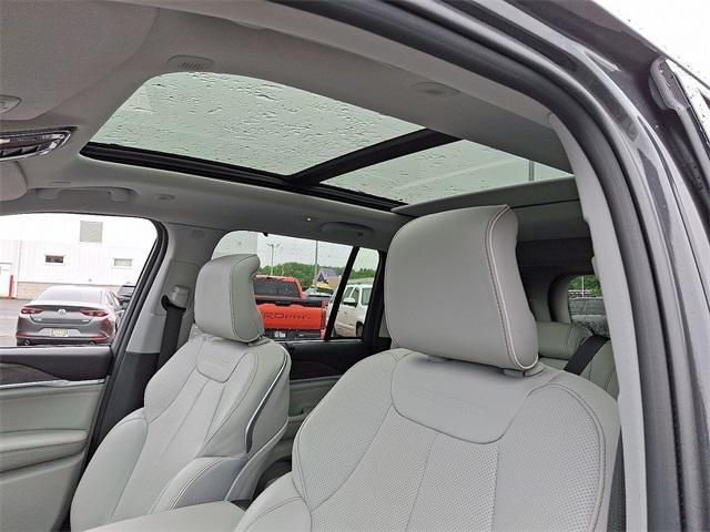 used 2023 Jeep Grand Cherokee car, priced at $46,995