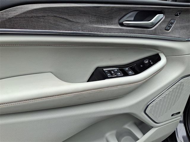 used 2023 Jeep Grand Cherokee car, priced at $46,995