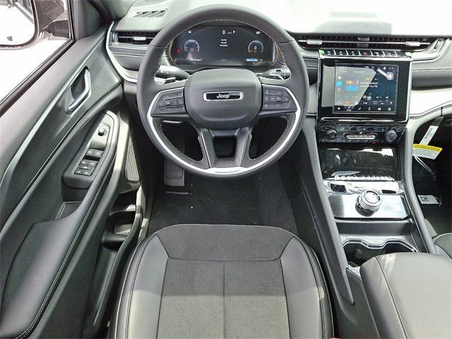 new 2025 Jeep Grand Cherokee car, priced at $41,104