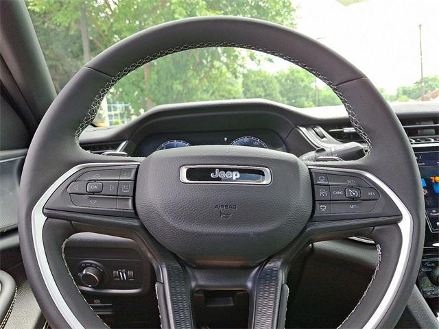 new 2025 Jeep Grand Cherokee car, priced at $41,104