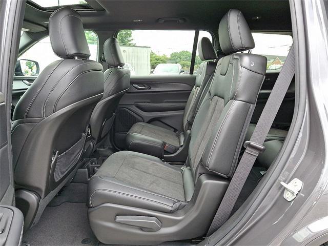 new 2025 Jeep Grand Cherokee L car, priced at $44,365