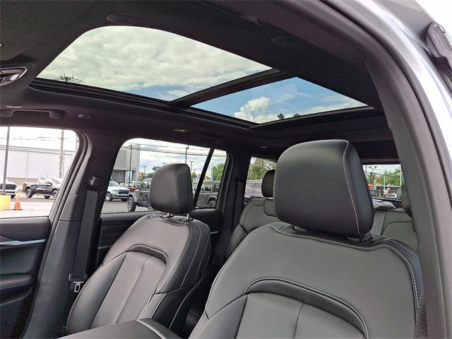 new 2025 Jeep Grand Cherokee car, priced at $49,939
