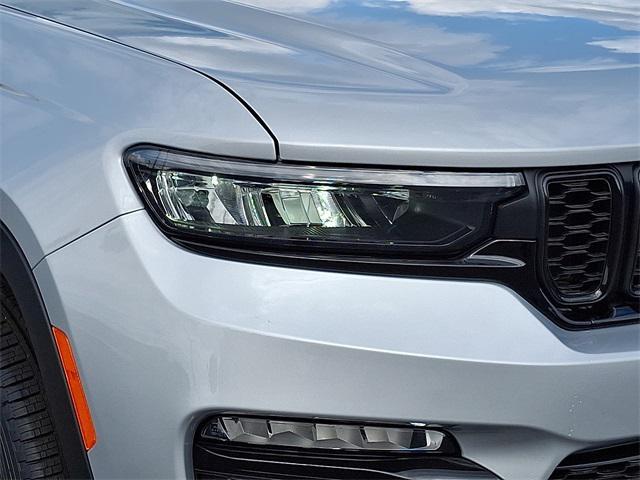 new 2025 Jeep Grand Cherokee car, priced at $49,939