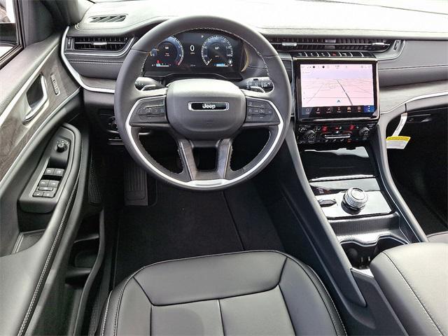 new 2025 Jeep Grand Cherokee car, priced at $49,939