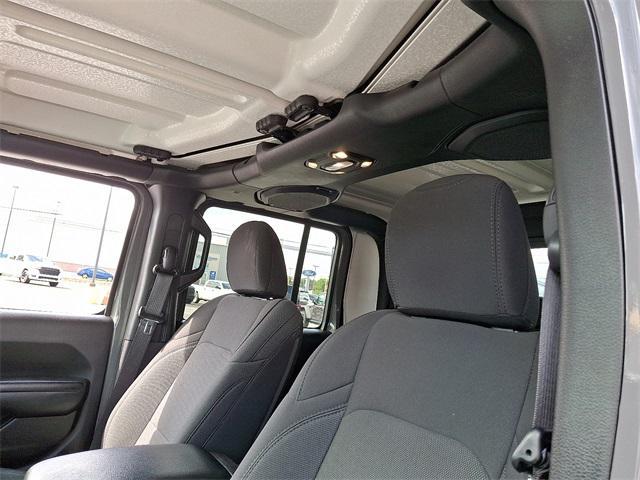 used 2021 Jeep Gladiator car, priced at $33,599