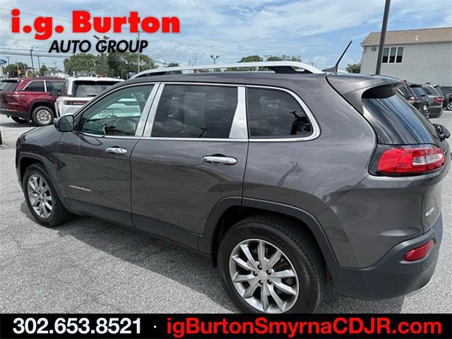 used 2018 Jeep Cherokee car