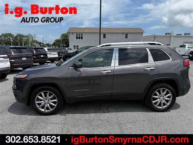used 2018 Jeep Cherokee car