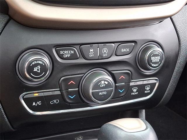 used 2018 Jeep Cherokee car, priced at $19,995
