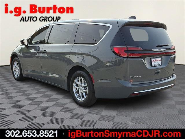 new 2025 Chrysler Pacifica car, priced at $42,019