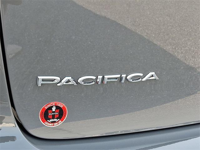 new 2025 Chrysler Pacifica car, priced at $42,019