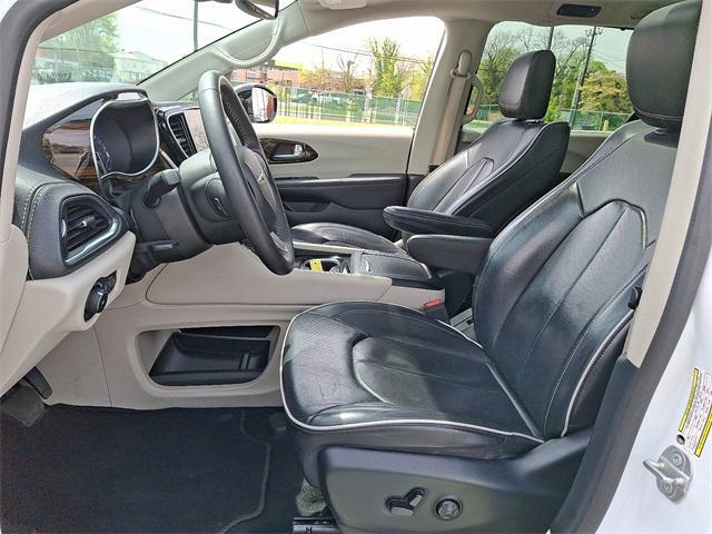 used 2023 Chrysler Pacifica car, priced at $33,599