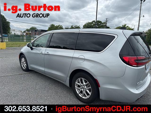 used 2023 Chrysler Pacifica car, priced at $27,599