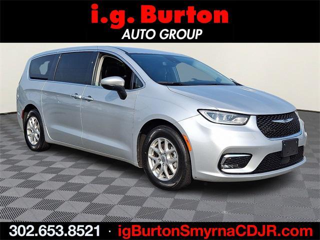 used 2023 Chrysler Pacifica car, priced at $27,599