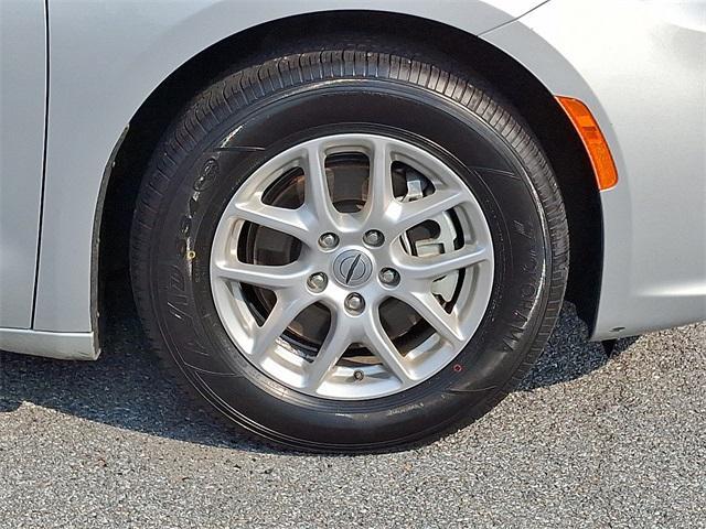 used 2023 Chrysler Pacifica car, priced at $26,995