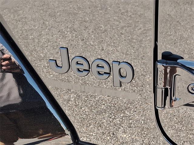 new 2025 Jeep Gladiator car, priced at $49,351
