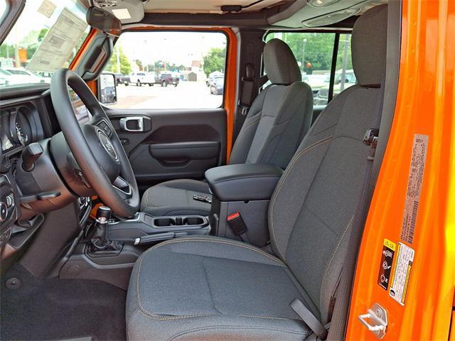 new 2025 Jeep Wrangler car, priced at $40,631