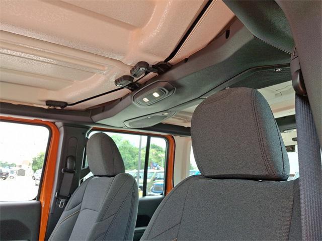 new 2025 Jeep Wrangler car, priced at $40,631